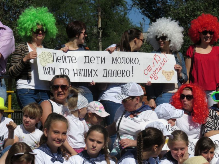 Мариупольские школьники азартно выиграли 100 тысяч гривен (ФОТО)