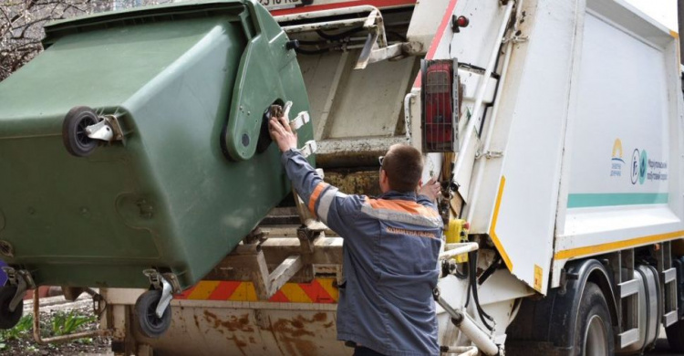 В Мариуполе подорожает вывоз мусора. Сколько придется платить? (ФОТО)