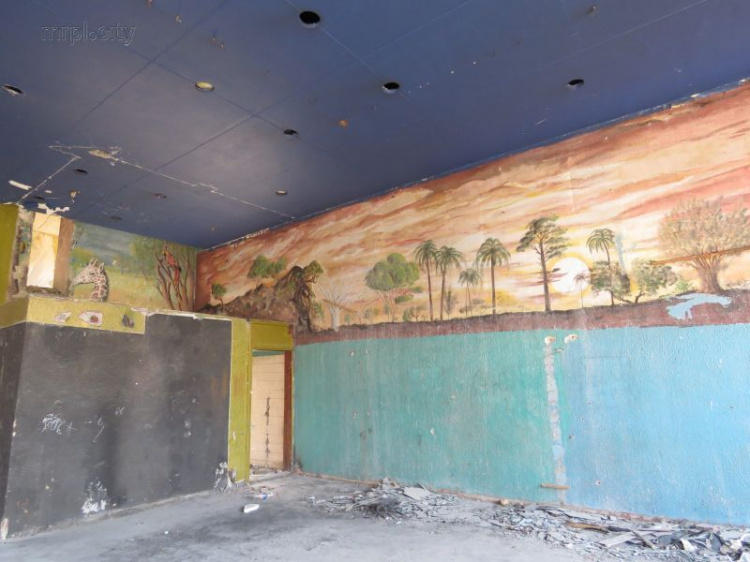 «Союз» превращается в ЦНАП: в Мариуполе стартовала реконструкция заброшенного кинотеатра (ФОТО 360)