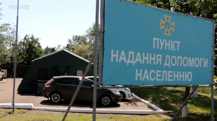 Ночлег со спасателями: 42 украинца в ночь остались в «серой зоне» (ФОТО+ВИДЕО)