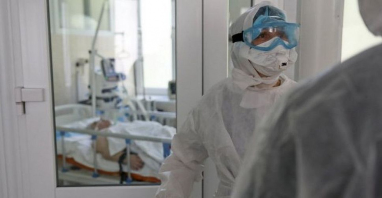 В Мариуполе более 200 пациентов лечатся от коронавируса в стационарах