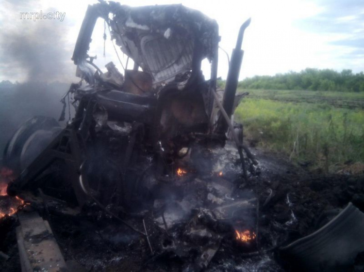 На Донбассе подорвался трактор: двое пострадавших в больнице (ФОТО)