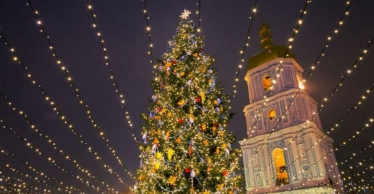 Главная елка Украины вошла в ТОП-10 новогодних «красавиц» Европы