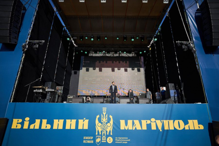 Украина гордится Мариуполем: Владимир Зеленский поздравил горожан с Днем освобождения