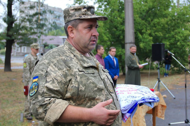 Больше ста резервистов прошли сборы в Донецкой области. Лучших наградили «Казацкими крестами» в Мариуполе (ФОТО)