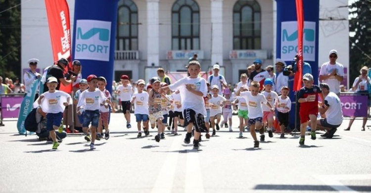В Мариуполе ко Дню города пройдет массовый забег на десять километров (ФОТО)