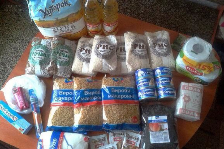 Красный Крест отправил 226 тонн продуктов для жителей оккупированной части Донбасса
