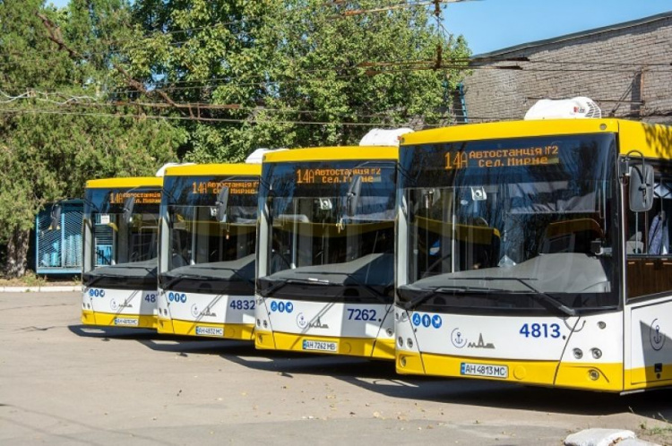 Транспортная стратегия в деле: в Мариуполе открыли новые маршруты и полностью обновили троллейбусный парк