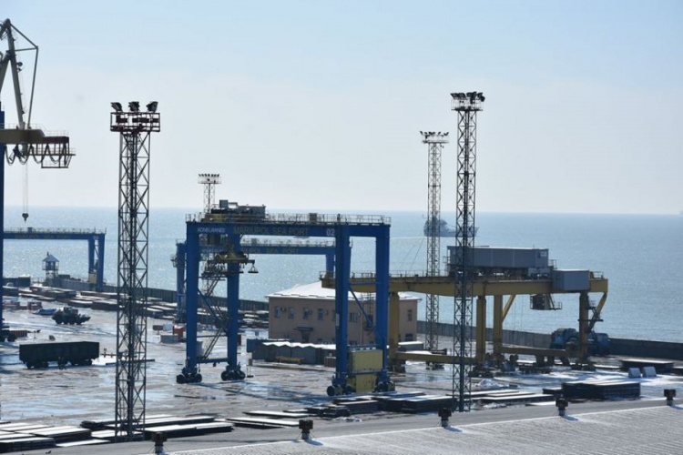 В порту Мариуполя возведут крытый склад металлопродукции (ФОТО)