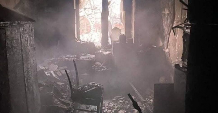 Двух детей и женщину спасли из задымленной квартиры в Донецкой области
