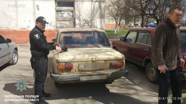За рулем угнанного автомобиля полицейские Мариуполя обнаружили 68-летнюю даму (ФОТО)