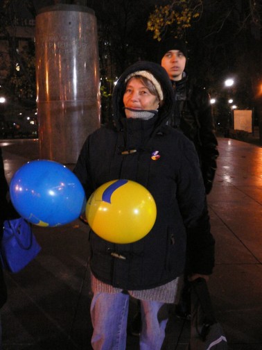 «Мариуполь – это Украина!»: Москвичи провели антивоенный пикет (ФОТО)