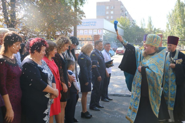 Благословение на службу: в Мариуполе по случаю Дня спасателя совершили молебен (ФОТО+ВИДЕО)