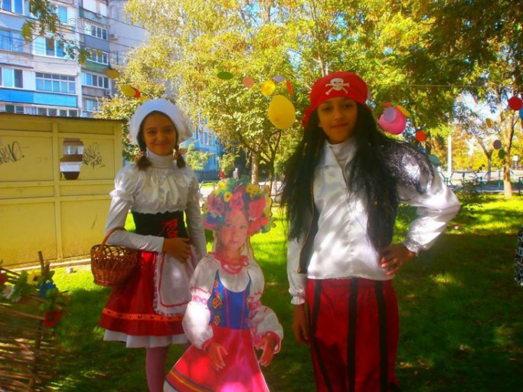 В Мариуполе «Восточный» впервые за последние годы стал центром масштабного детского праздника (ФОТО)