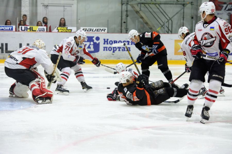 Хоккейный клуб «Донбасс» одержал две победы подряд (ФОТО+ВИДЕО)