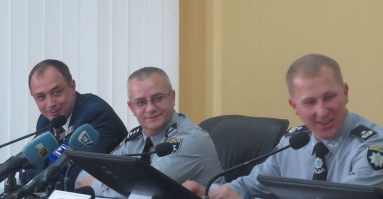 Заместитель главы Нацполиции Украины Аброськин поблагодарил металлургов Мариуполя за помощь (ФОТО+ВИДЕО)