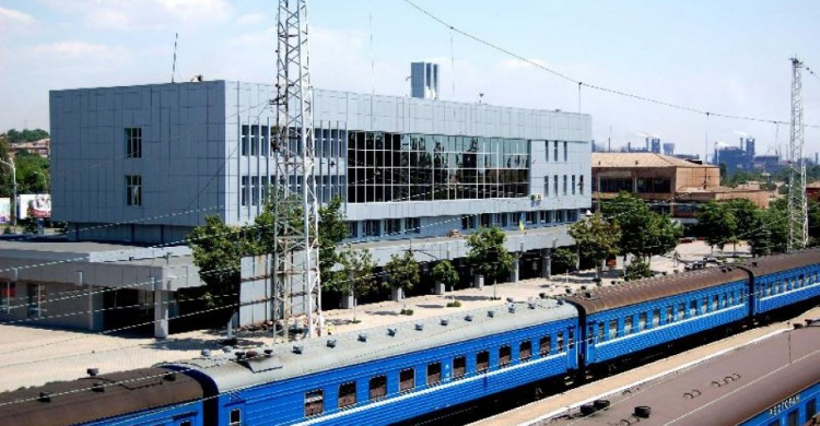 «Укрзалізниця» опровергла информацию об отмене купе и св-вагонов в Мариуполе