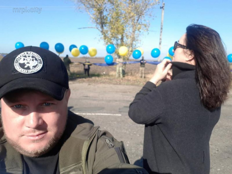 Над оккупированным Донецком в День защитника на шарах поднялся украинский флаг (ФОТО)