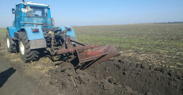 В Донецкой области на поле взорвался боеприпас (ФОТО)