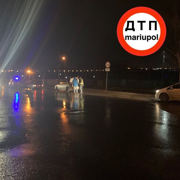 В Мариуполе под колеса авто попал пожилой мужчина