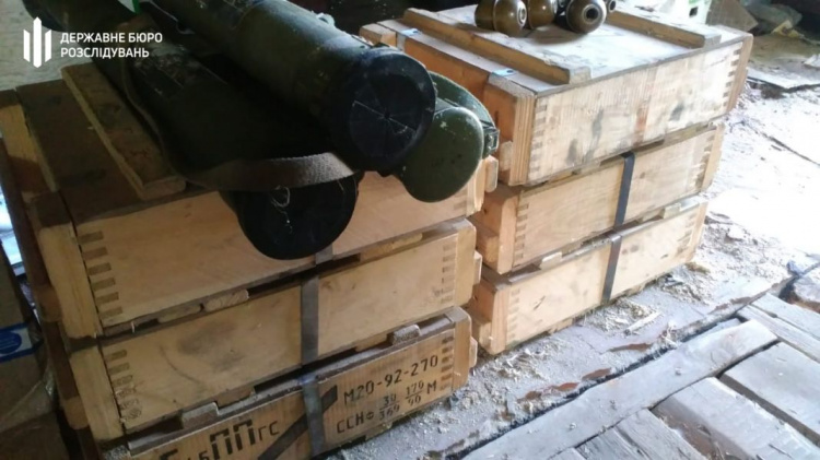 Разведчик и пограничник вывозили боеприпасы с Донбасса