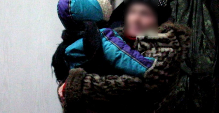В Донецкой области полицейские вернули домой пятнадцатилетнюю мать