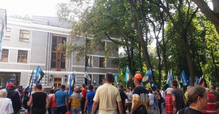 Шахтеры объявили в Киеве бессрочную акцию протеста 