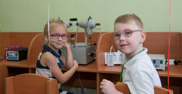 В Мариуполе для детей с нарушениями зрения открыли современный офтальмологический центр (ФОТО)