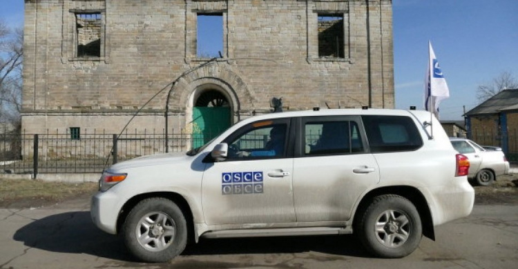 В неподконтрольном Донбассе подорван автомобиль ОБСЕ: один человек погиб, двое ранены