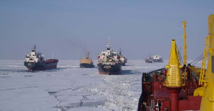 В шести портах Украины объявлена ледовая кампания, порт Мариуполь работает в штатном режиме