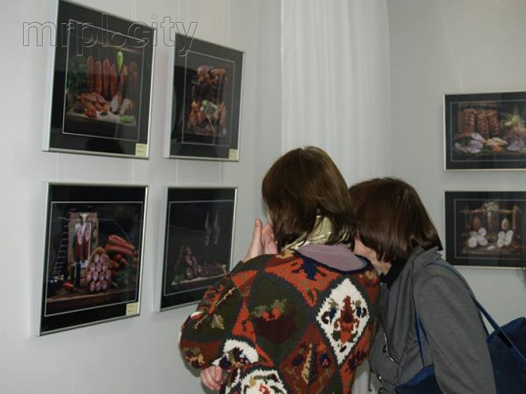 В Мариуполе открылась фотовыставка «Позитивидение-2016» (ФОТО)