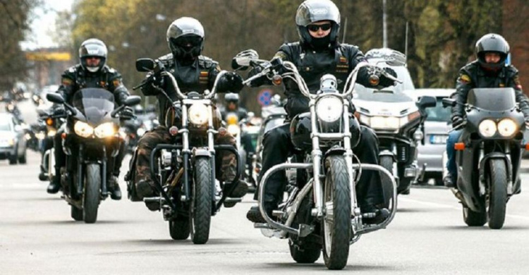 По Мариуполю проедет колонна мотоциклистов: горожан просят не провоцировать ДТП