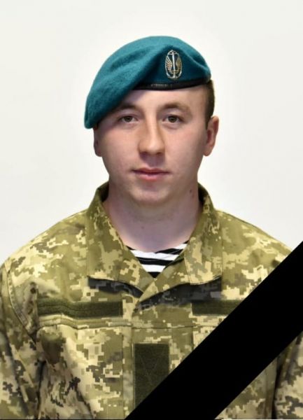 Под обстрелами боевиков в Донбассе погиб старший матрос морской пехоты (ФОТО)