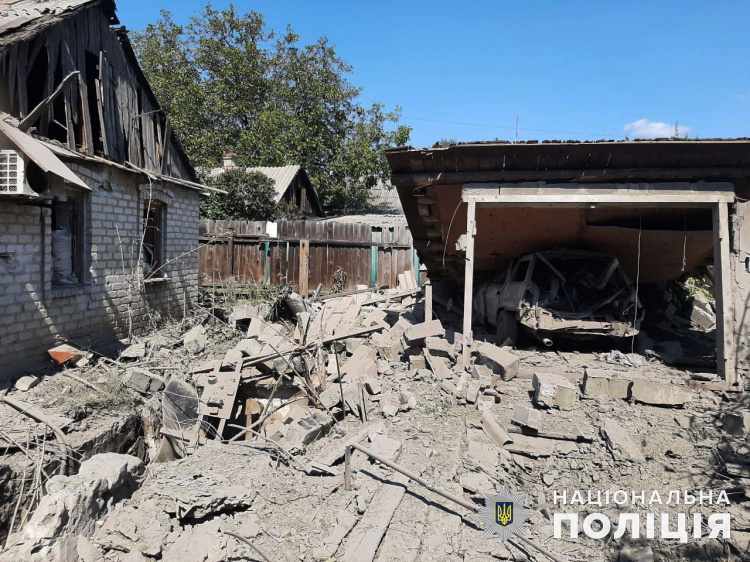 Російські окупанти 14 разів обстріляли територію Донеччини – є поранені (фото)