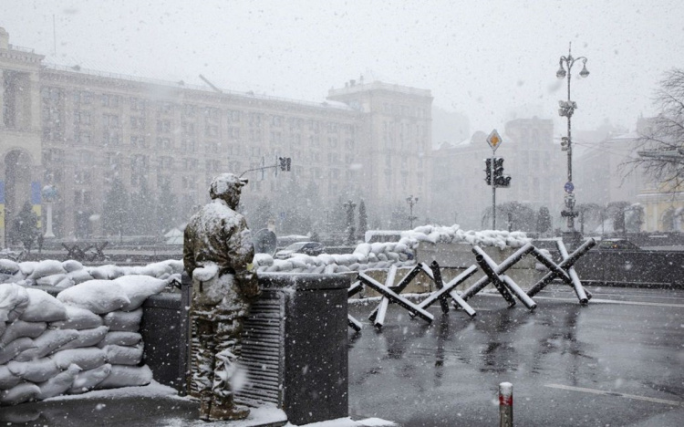 Рясні опади, вітри та короткочасні морози: синоптик спрогнозував, якою буде зима в Україні