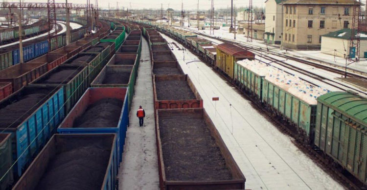 На Донецкой железной дороге отремонтировано более двух тысяч вагонов (ФОТО)