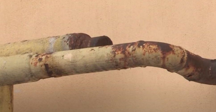 Должен ли «Мариупольгаз» красить трубы на доме?