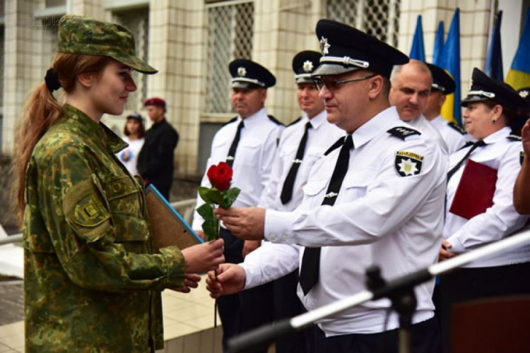 По случаю Дня независимости Украины лучшие полицейские Донетчины получили государственные награды (ФОТО)