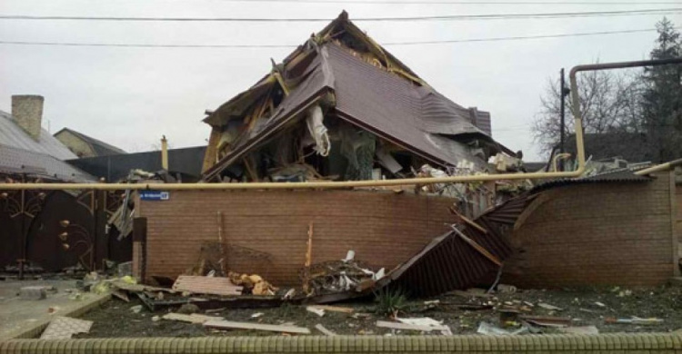 Во время обстрела в Донецкой области разрушено три дома