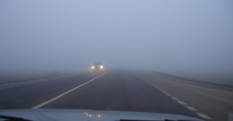 Водители Донецкой области местами могут столкнуться с гололедом и туманом