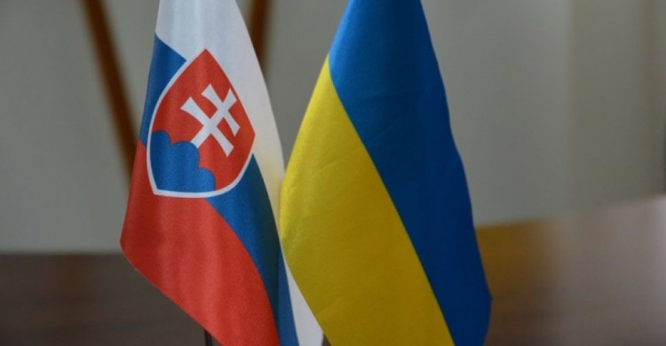 Словаки в Мариуполе выразили поддержку Украине (ФОТО)