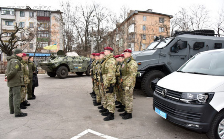 Спецназ Донецкой области будет ездить на броневике-вездеходе с пулеметной башней