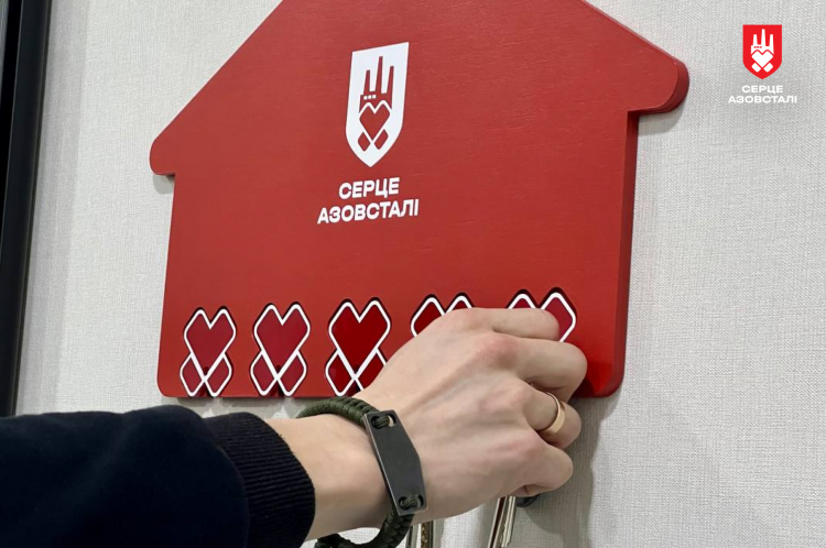 Захисник Маріуполя Юрій Сайко отримав ключі від квартири в Одесі за програмою 