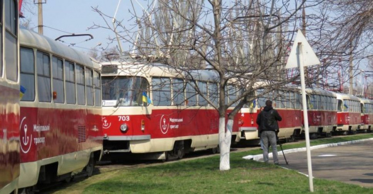 В Мариуполе трамваи временно меняют маршрут
