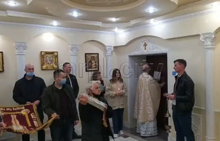 Православные и греко-католики Мариуполя встретили Светлое Христово Воскресение