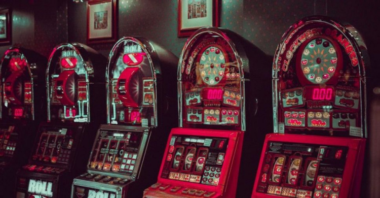 В Мариуполе закроют все игровые автоматы, замаскированные под национальные лотереи (ФОТО+ВИДЕО)
