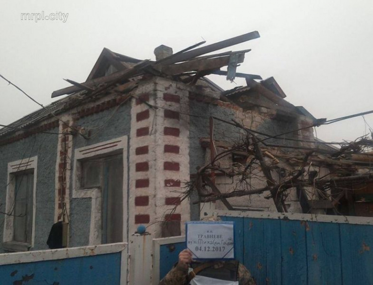 В сети появились фото последствий обстрела домов в Донецкой области (ФОТО)