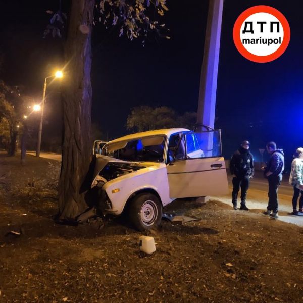 На дорогах Мариуполя – череда ДТП. Пострадали два человека
