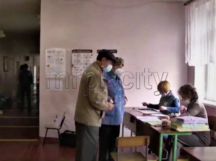 Все избирательные участки в Мариуполе открылись без нарушений