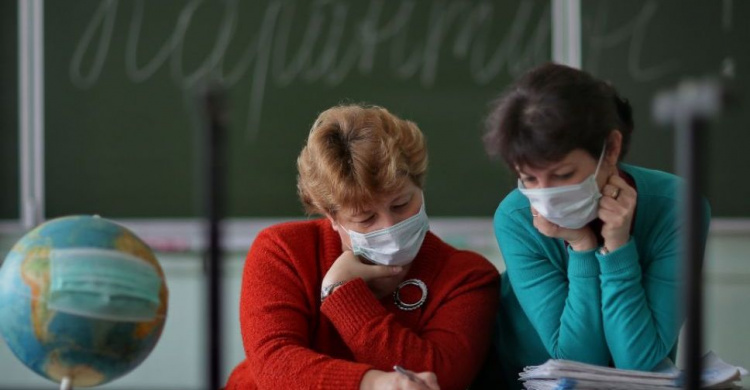 Болеют учителя и дети: в Донецкой области пять школ – на самоизоляции